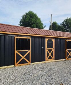 DELUXE HORSE BARN